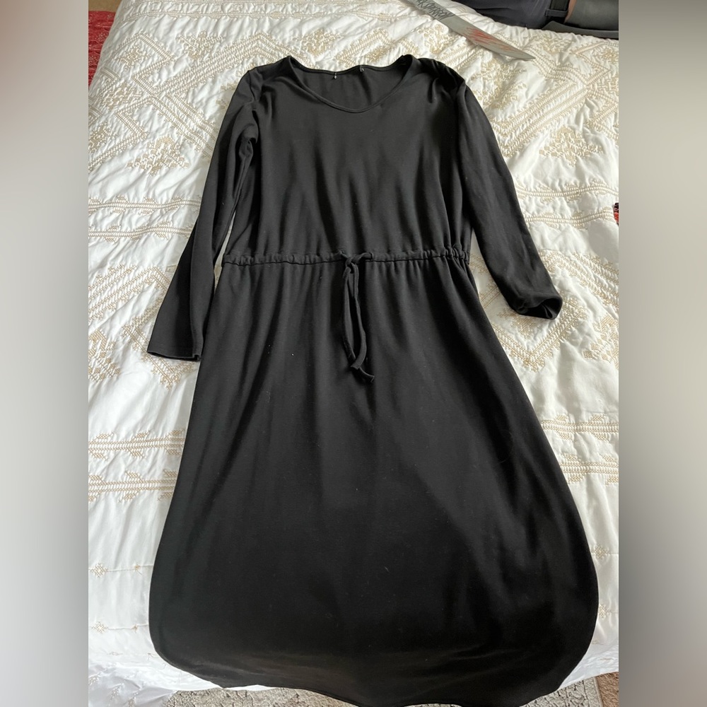 Black stretch midi dress